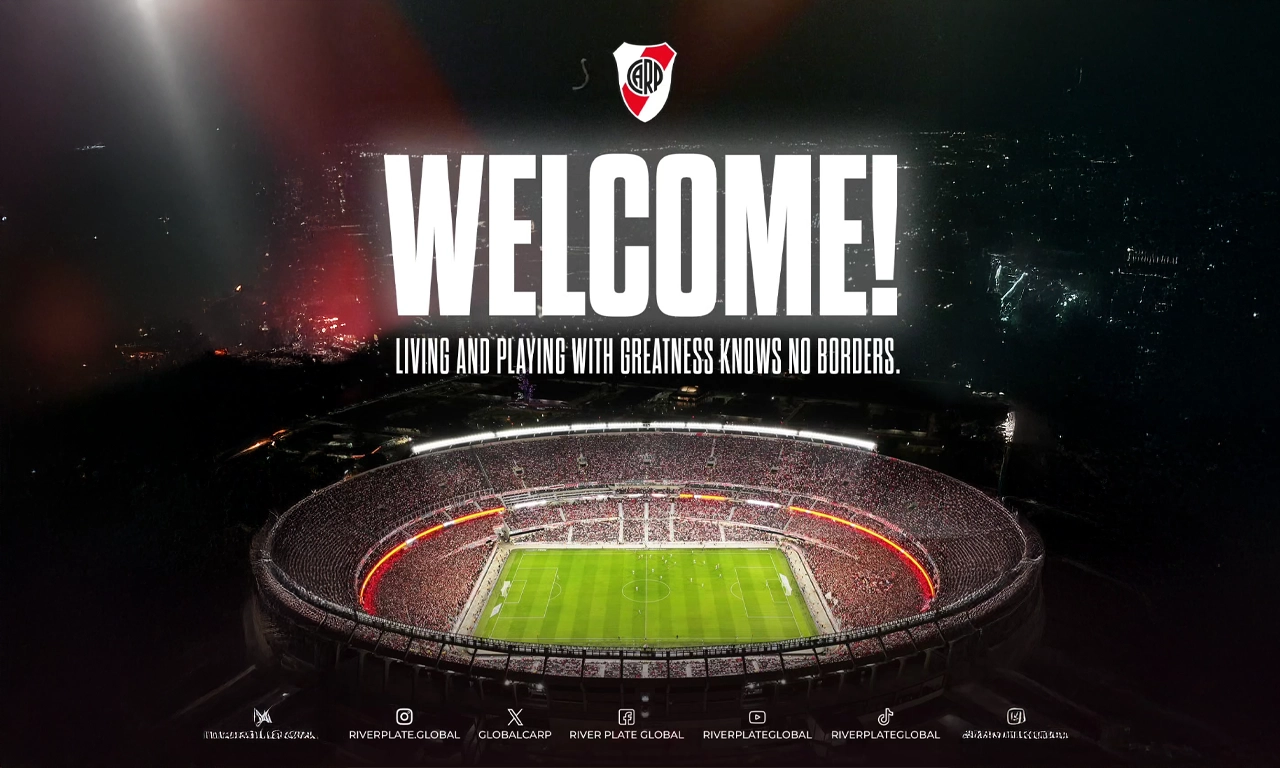 Estadio Más Monumental - Vista nocturna.