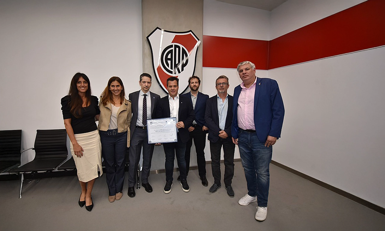 Certificación de primer estadio neuroprotegido del país