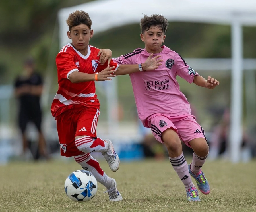 jugador de sub-13 de River en Punta Cana