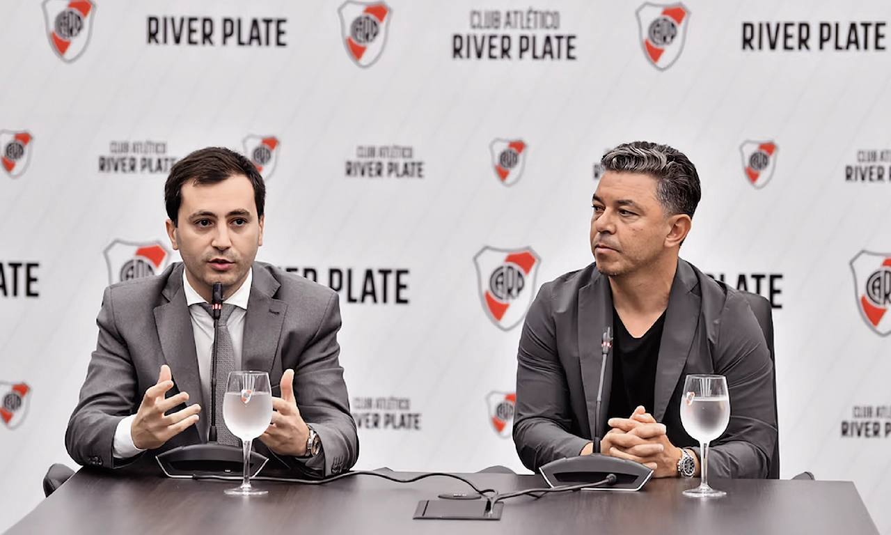 Distéfano y Gallardo anuncian la continuidad del técnico