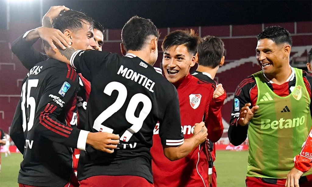 Gol de Montiel a Huracán