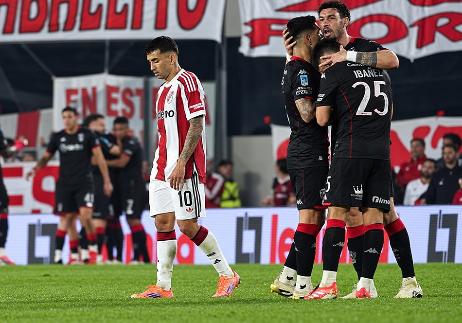 Angel Correa vs Huracán